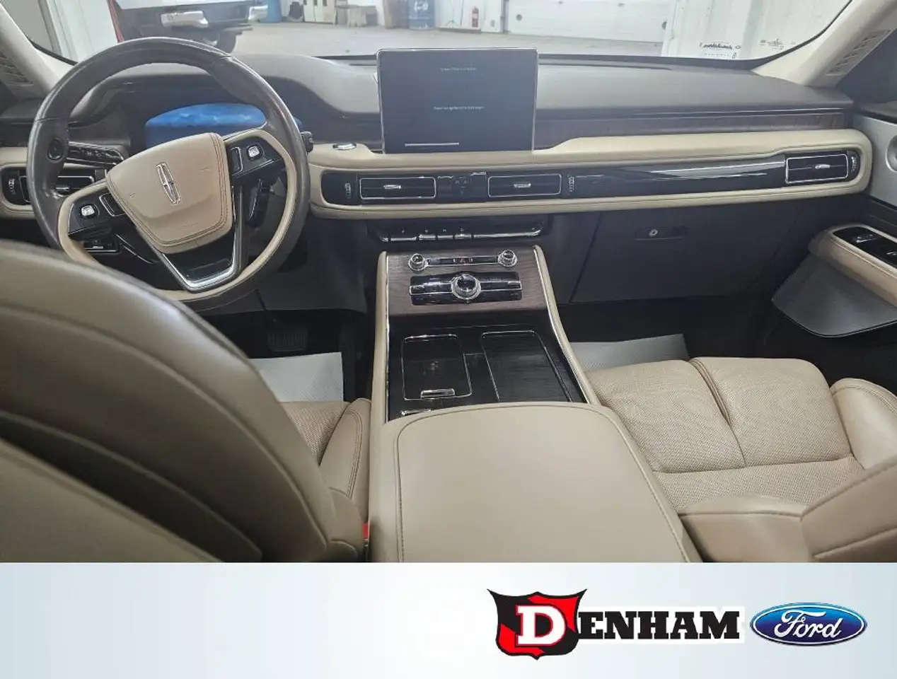 Lincoln Aviator снимка Lincoln Aviator