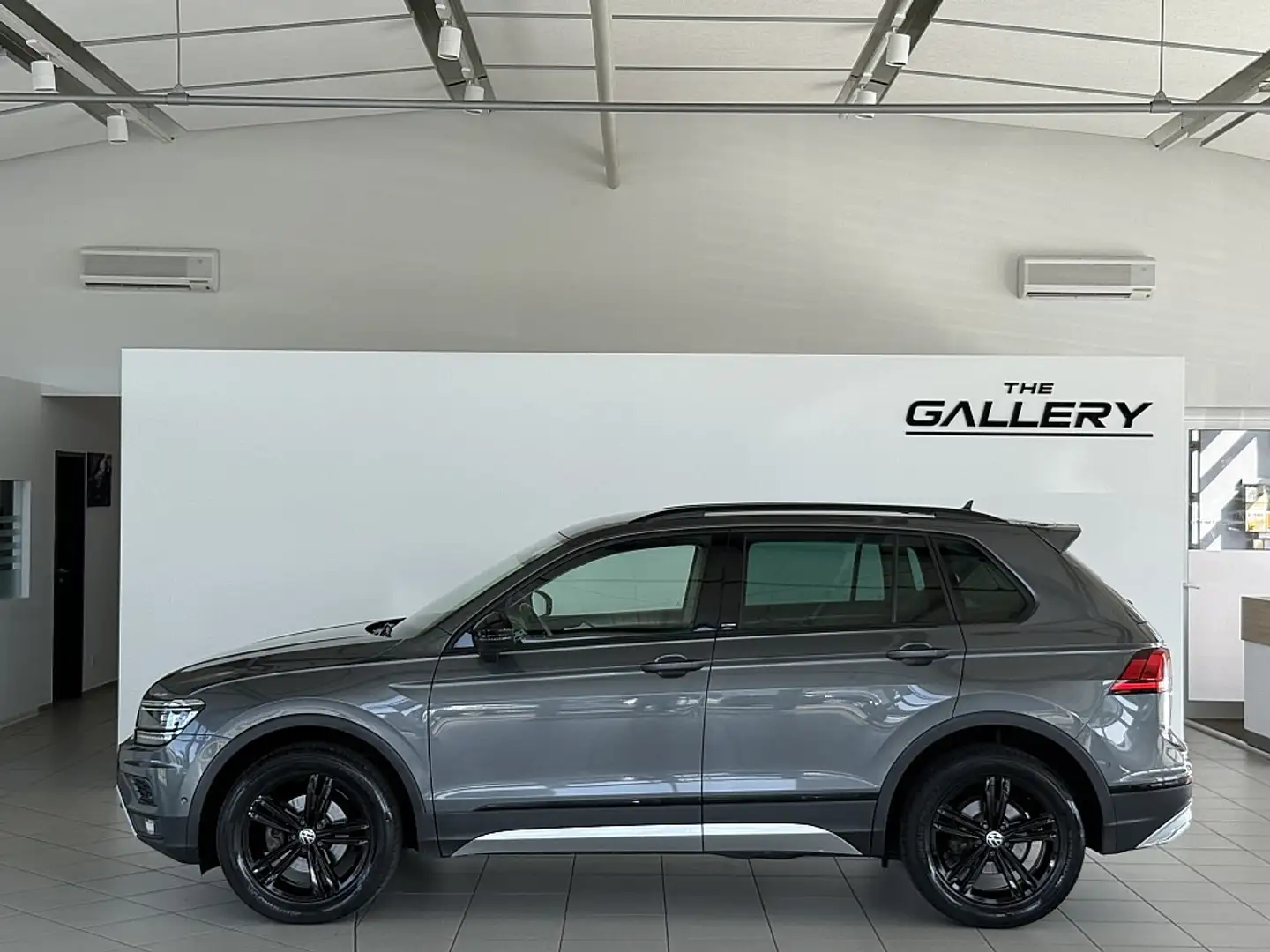 Volkswagen Tiguan 2,0 TDI SCR OFFROAD 4Motion DSG*Kamera*AHK*Spur Gris - 1
