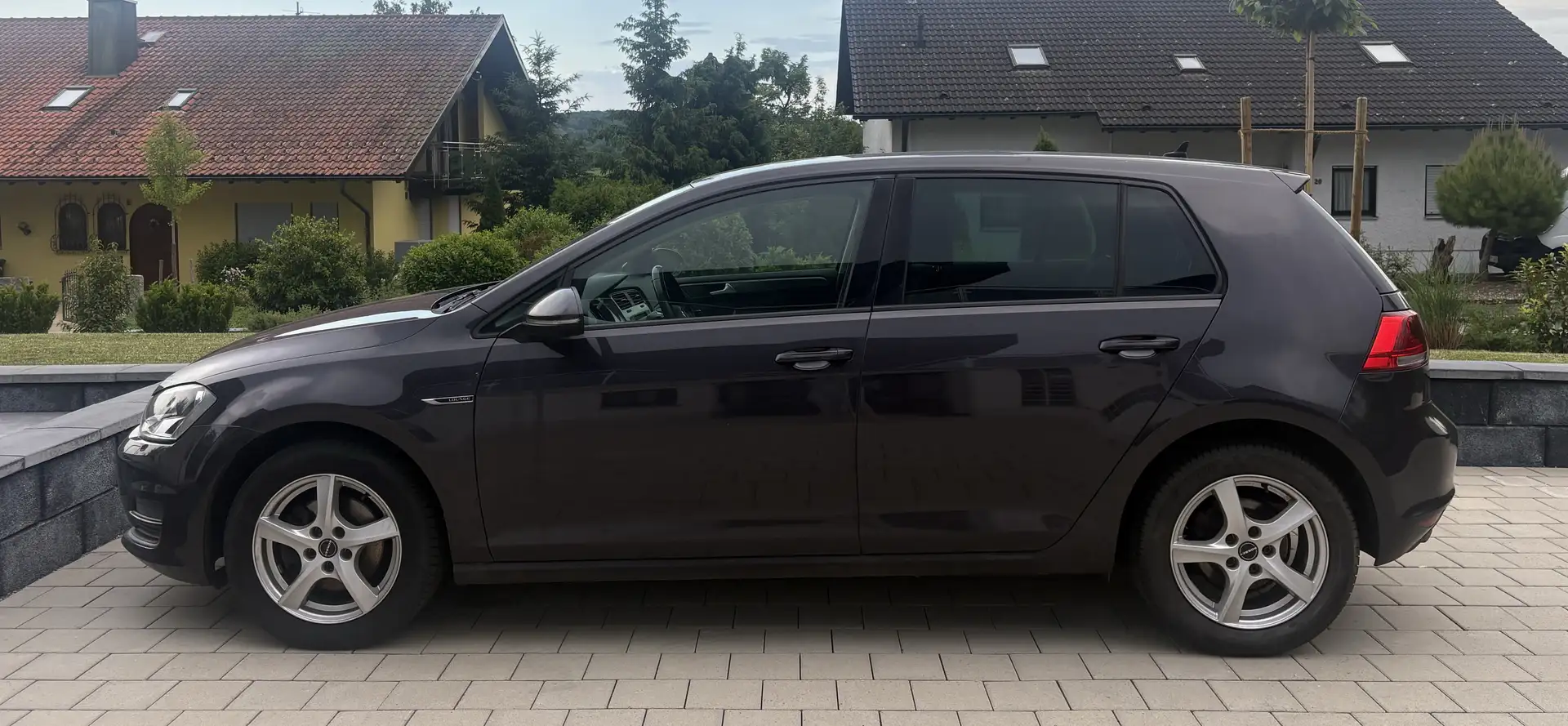 Volkswagen Golf Volkswagen Golf 1.6 TDI BMT Lounge NAVI*PDC*SHZ* Grau - 2