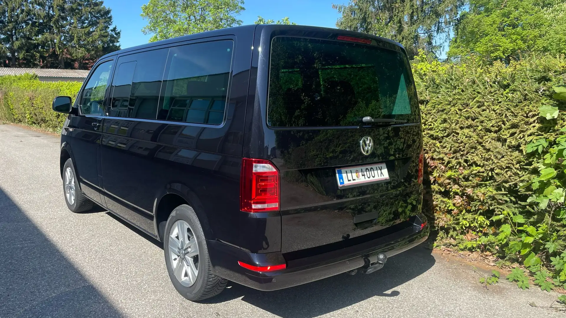 Volkswagen T6 Multivan Schwarz - 2