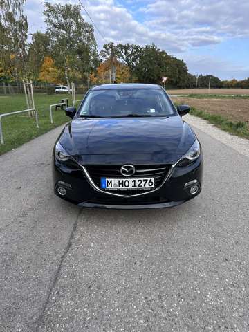 Imagine Mazda 3 SKYACTIV-D 105 Sports-Line TÜC NEU 10/27 BOSE