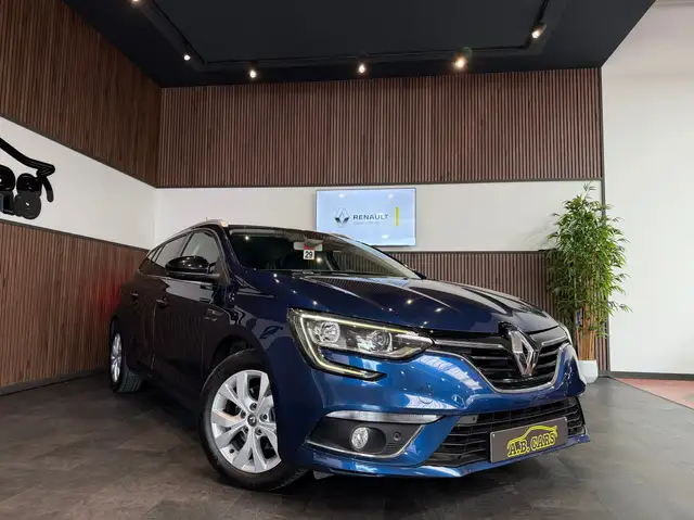 Renault Megane view 3