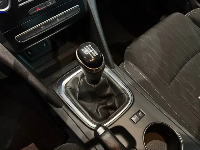 Renault Megane view 12