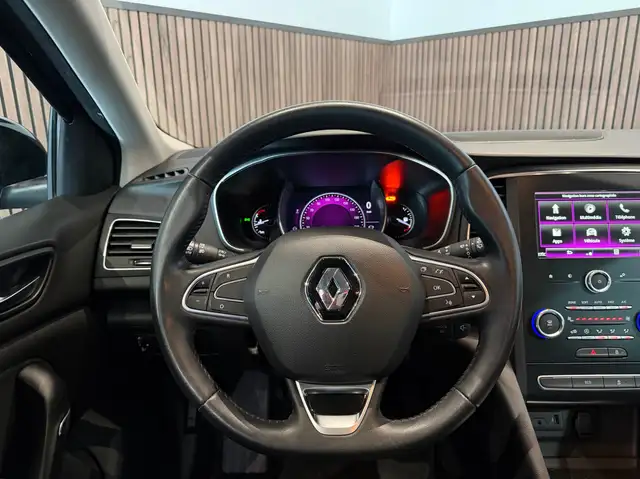 Renault Megane view 13