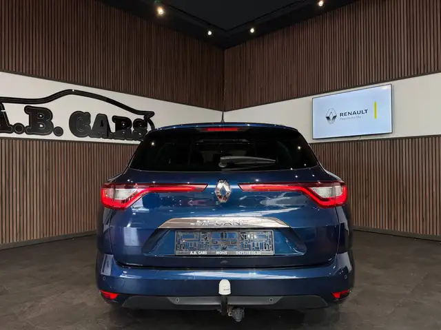 Renault Megane view 5