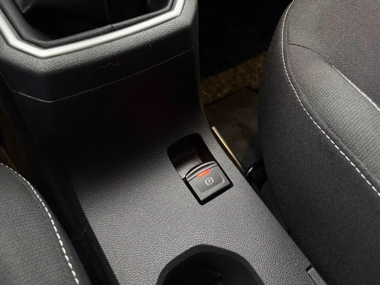 Dacia Sandero Sandero — photo 24