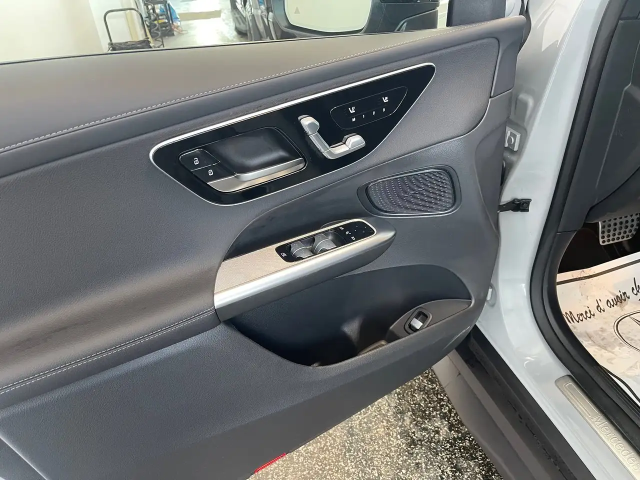 Mercedes-Benz GLC снимка Mercedes-Benz GLC