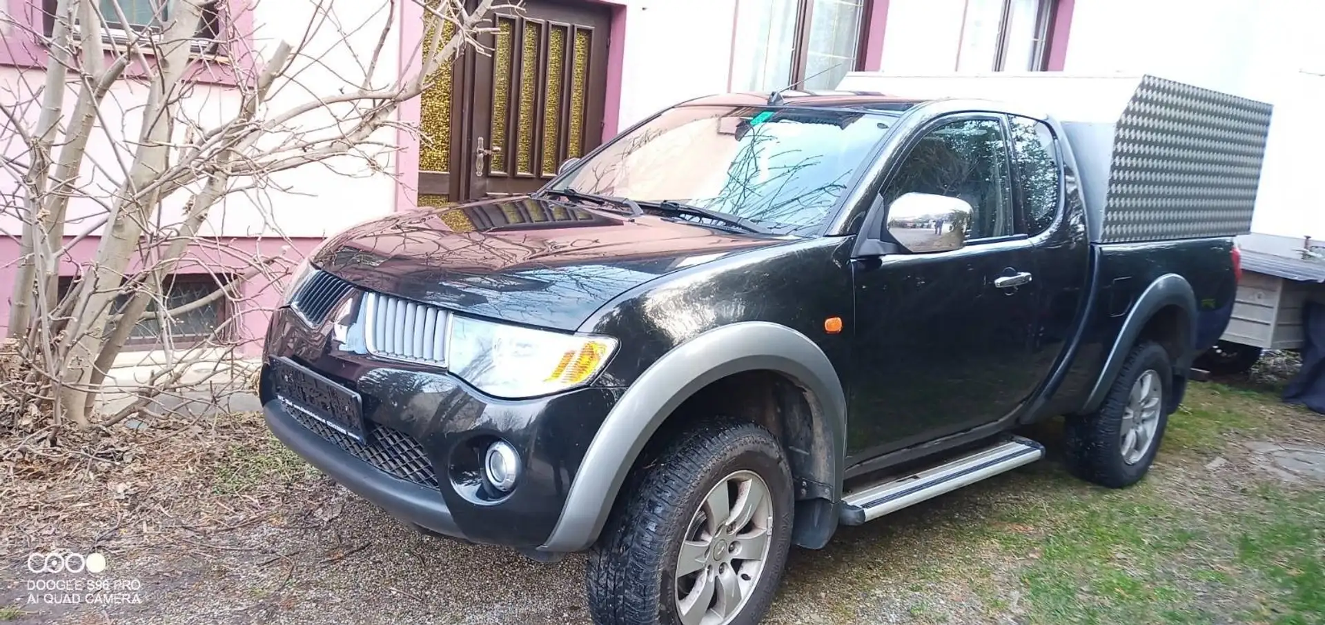 Mitsubishi L200 KK DI-D 2,5 Inten Fekete - 1