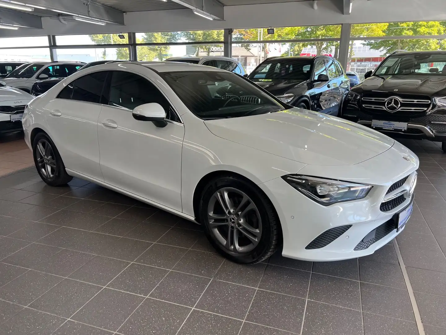 Mercedes-Benz CLA 180 d Coupe AHK+Agility+Media+Park+LED HIGH Argent - 2