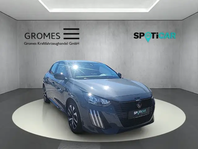 Peugeot 208 main image