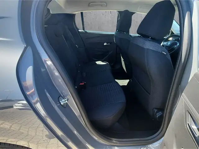 Peugeot 208 view 14