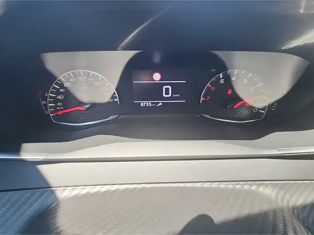 Peugeot 208 view 15