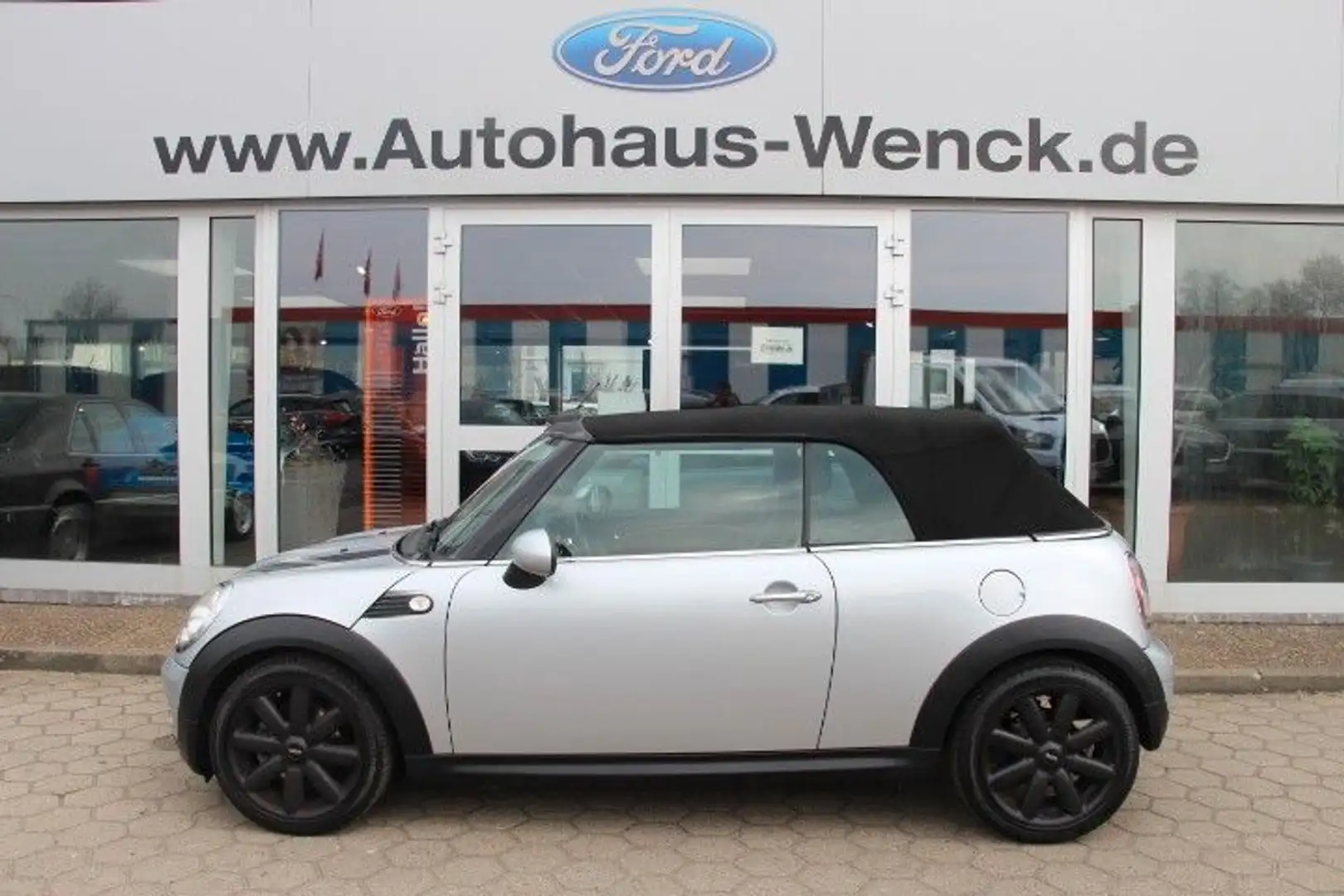MINI Cooper Cabrio 1,6*LEDER*XENON*SITZHEIZUNG*87TKM Silber - 2