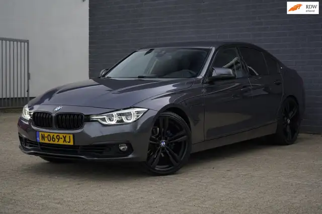 BMW 330 3-serie 330e Hybrid Leder, Led, Navi, Cruise contr