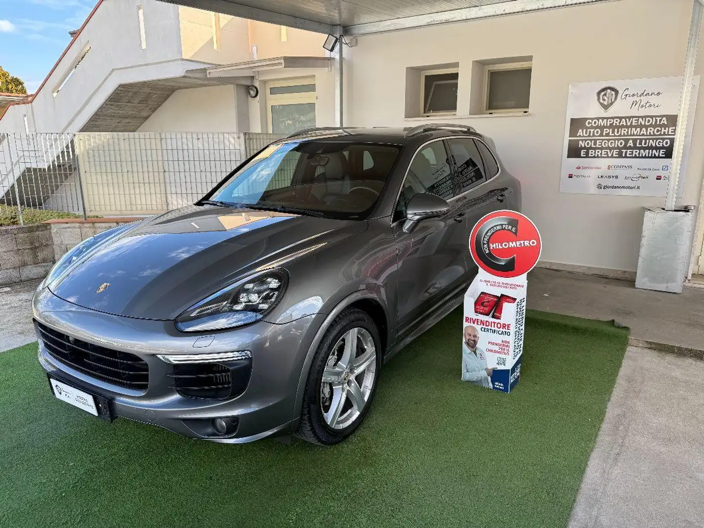 Porsche Cayenne 4.1 S Diesel Szary - 1