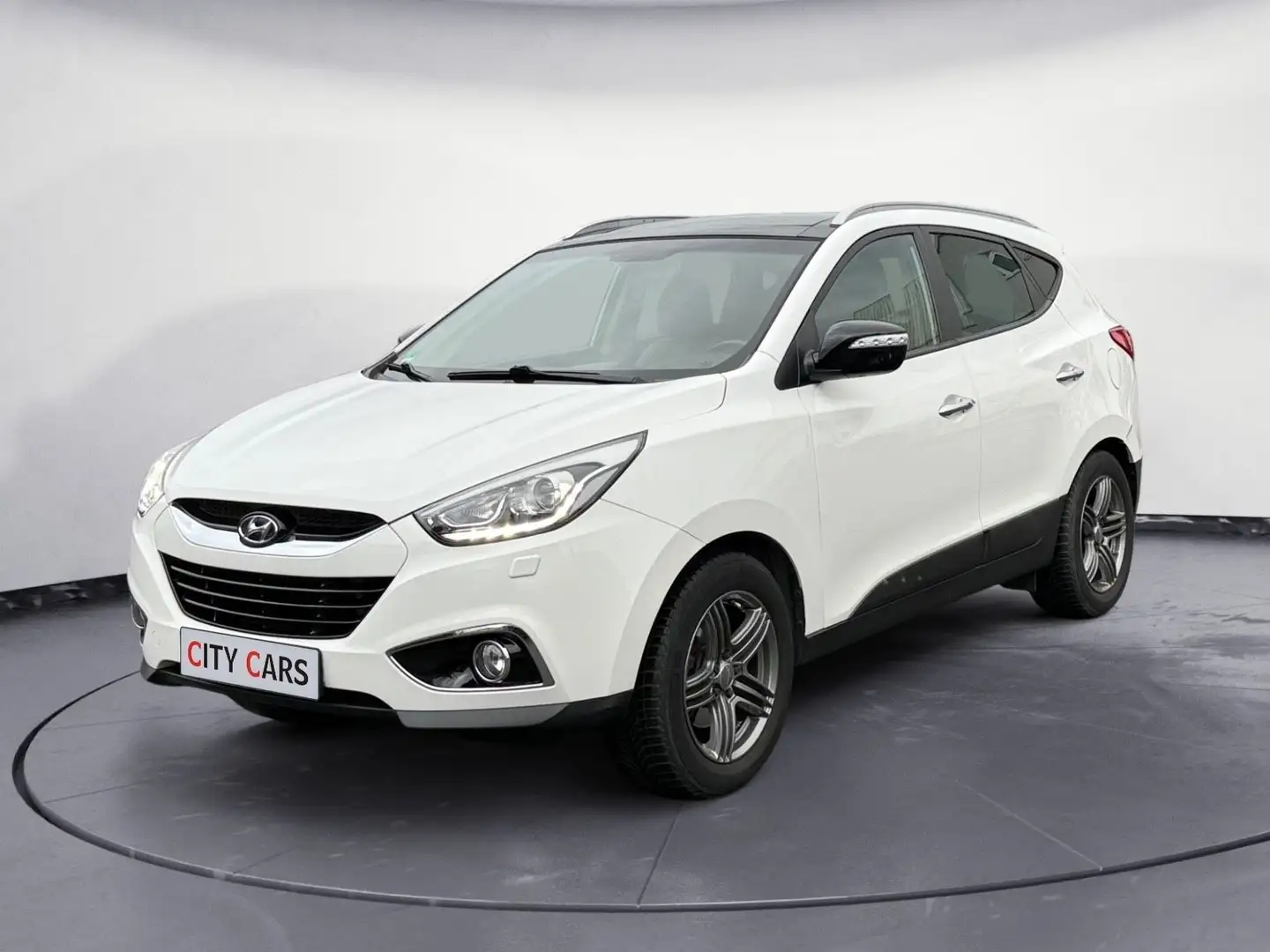 Hyundai iX35 Style 4x4 AWD Kamera Leder Standheizung Weiß - 1