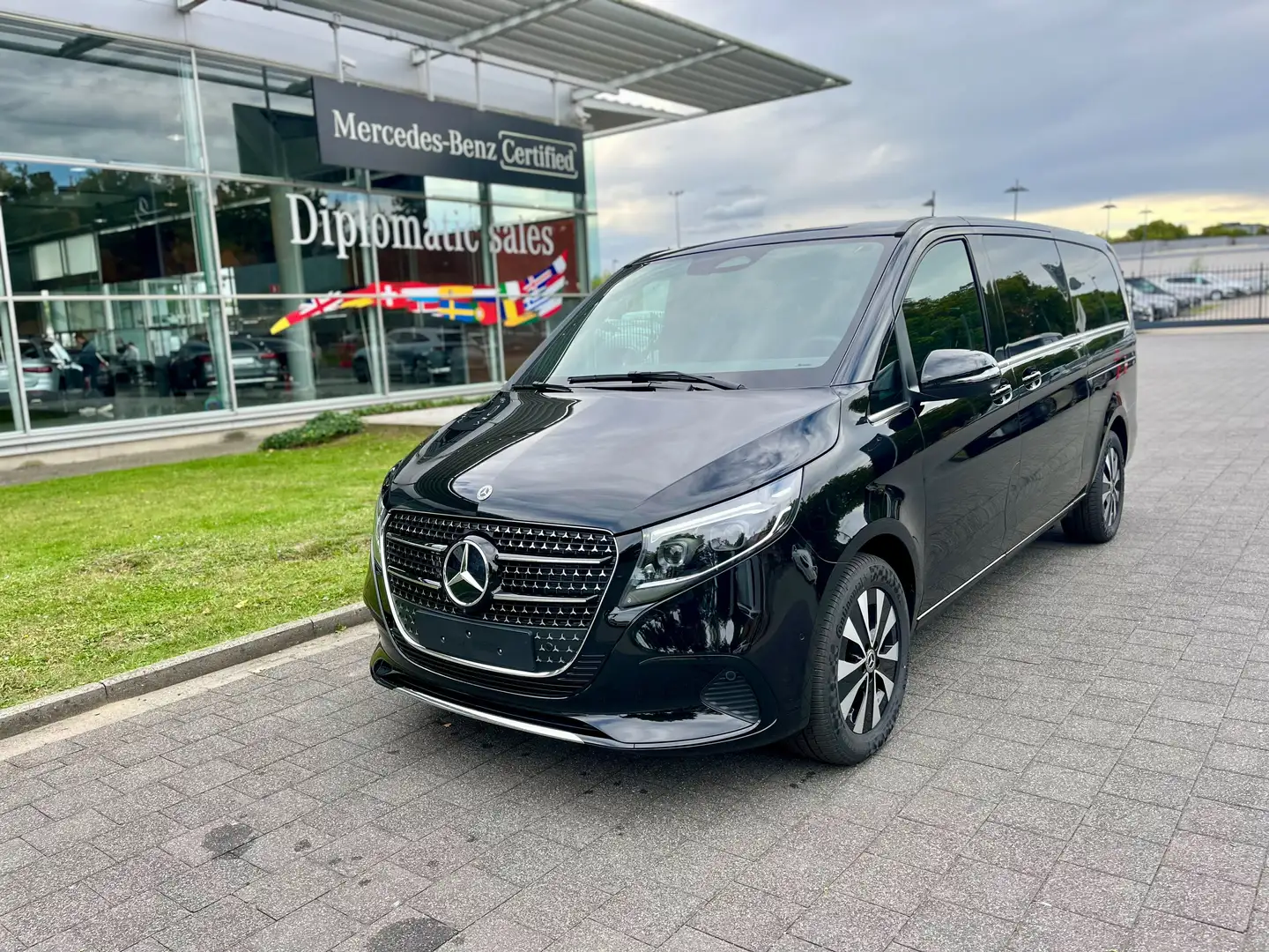 Mercedes-Benz V 220 V 220 d L3 Avantgarde Nero - 1