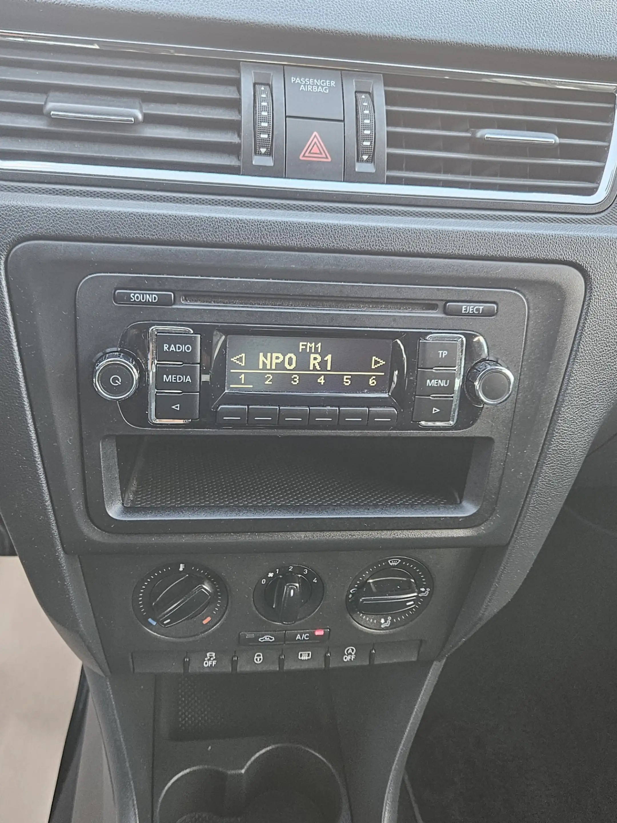 SEAT Toledo 1.2 TSI Enjoy — photo 13
