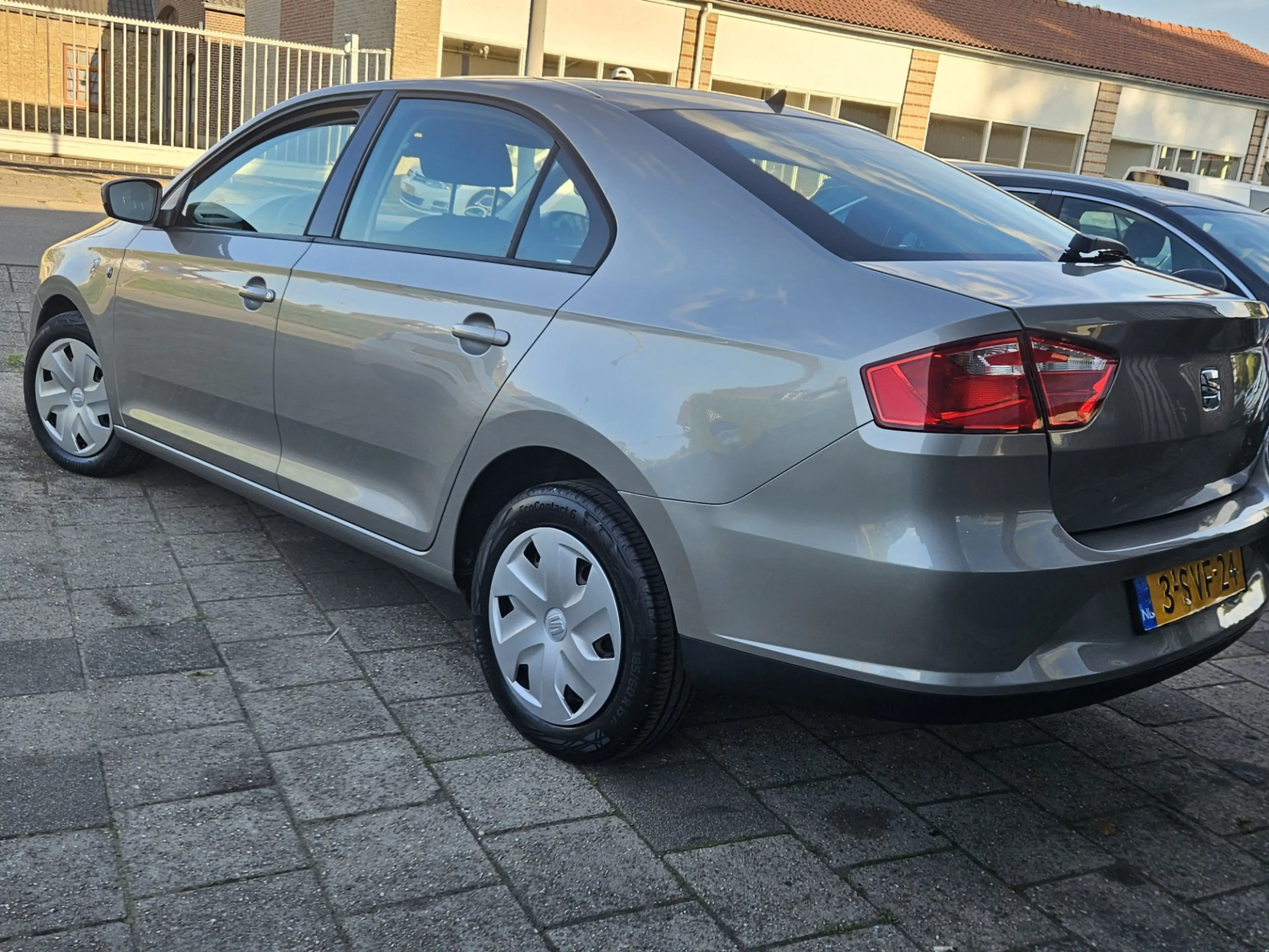 SEAT Toledo 1.2 TSI Enjoy — photo 6