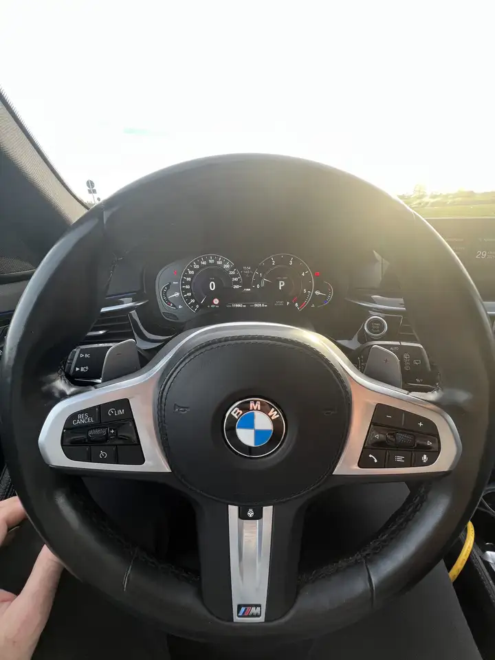 2020 BMW 520 520 d xDrive M Sport, photograph 4