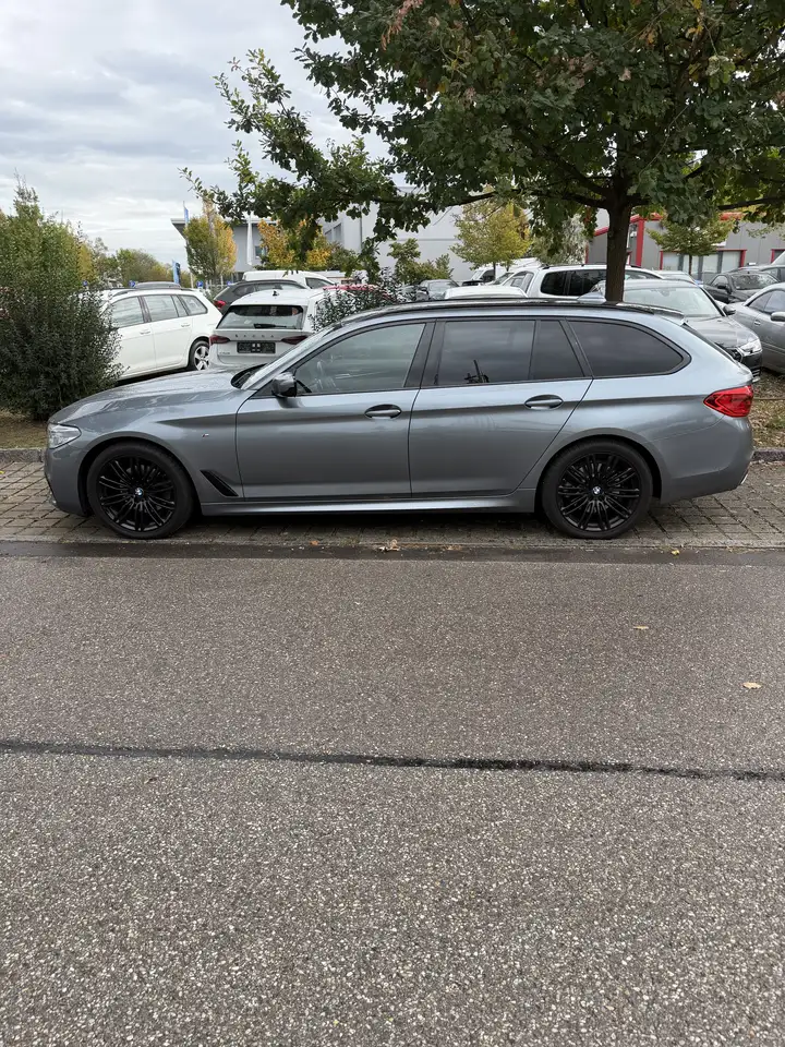 2020 BMW 520 520 d xDrive M Sport, photograph 1