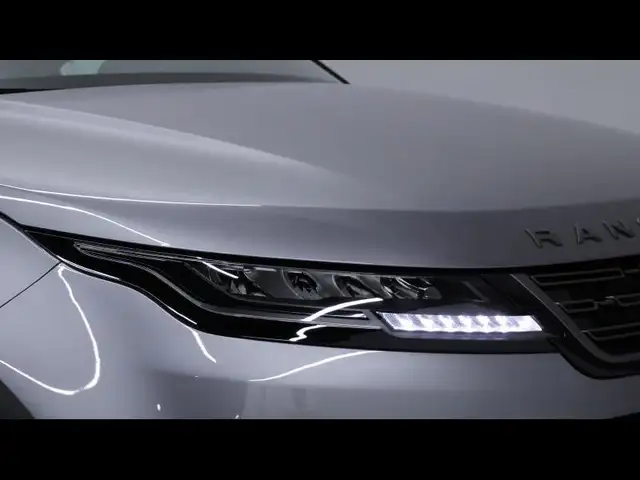 Land Rover Range Rover Evoque view 8