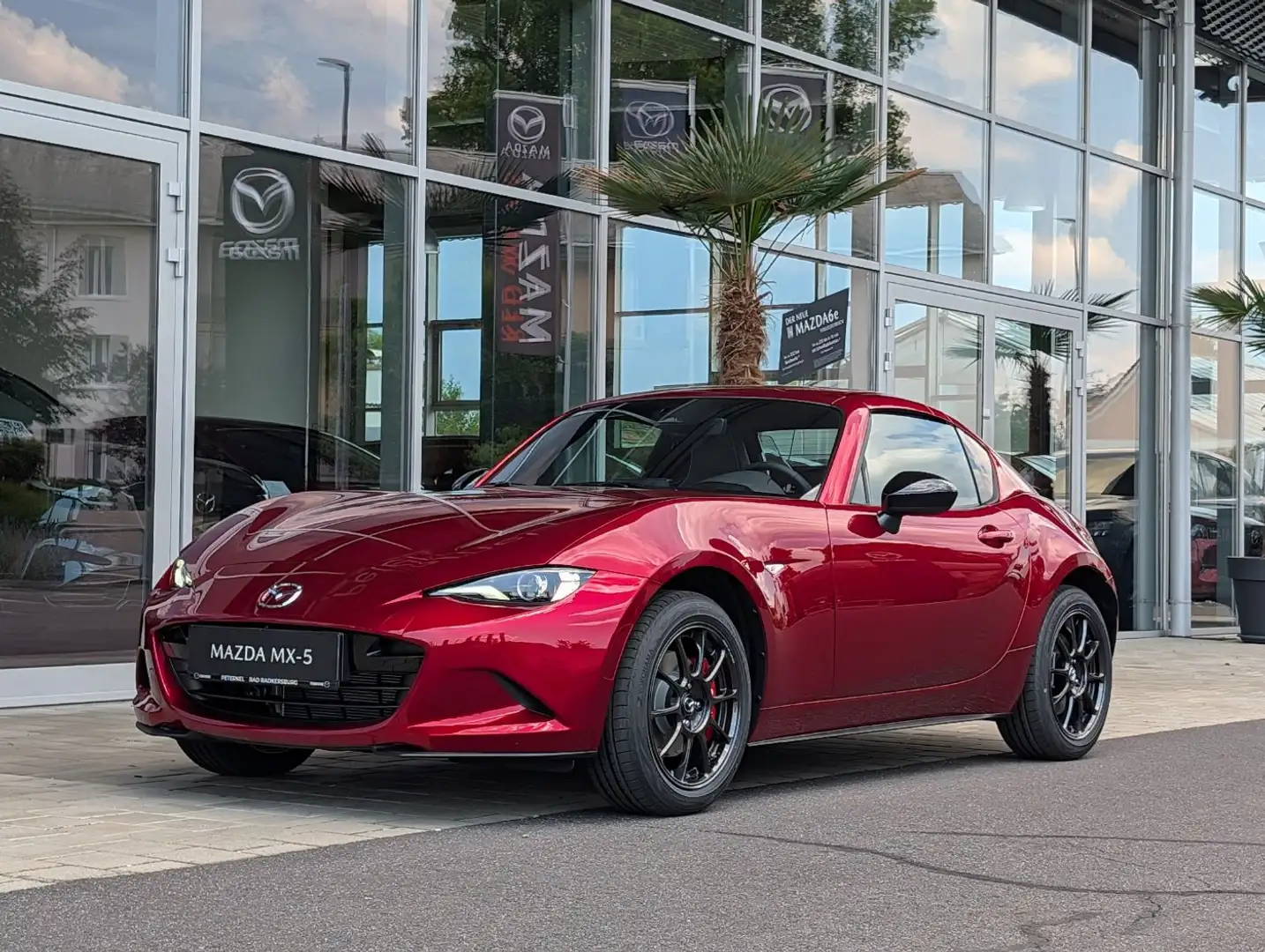 Mazda MX-5 RF 1.5i G132 HOMURA Rot - 2