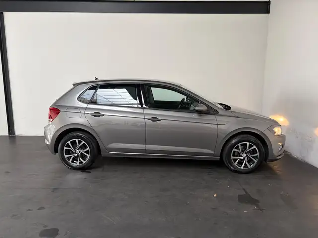 Volkswagen Polo view 17