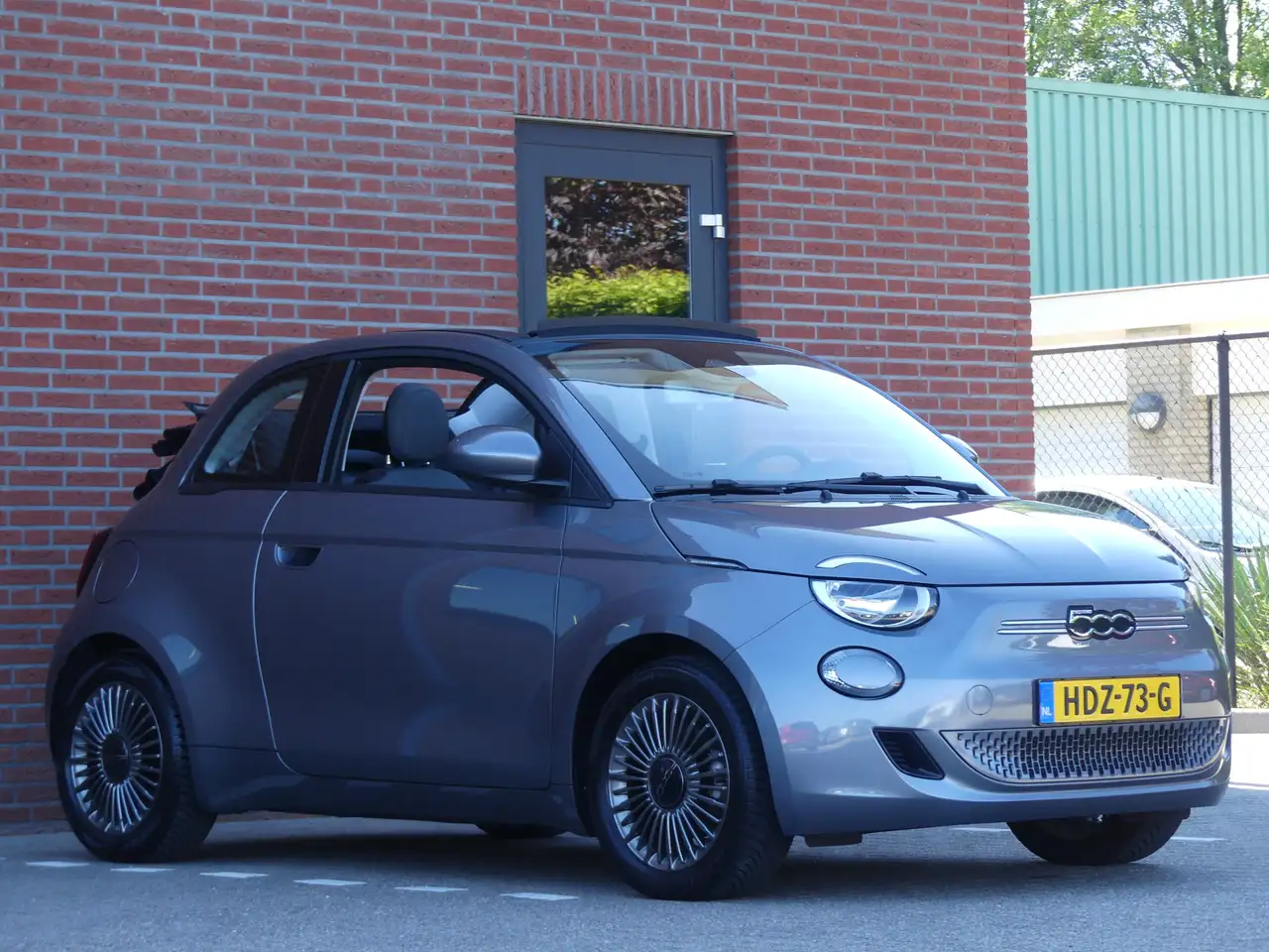 Fiat 500C RED 42 kWh Cabriolet Navigatie/Camera 27