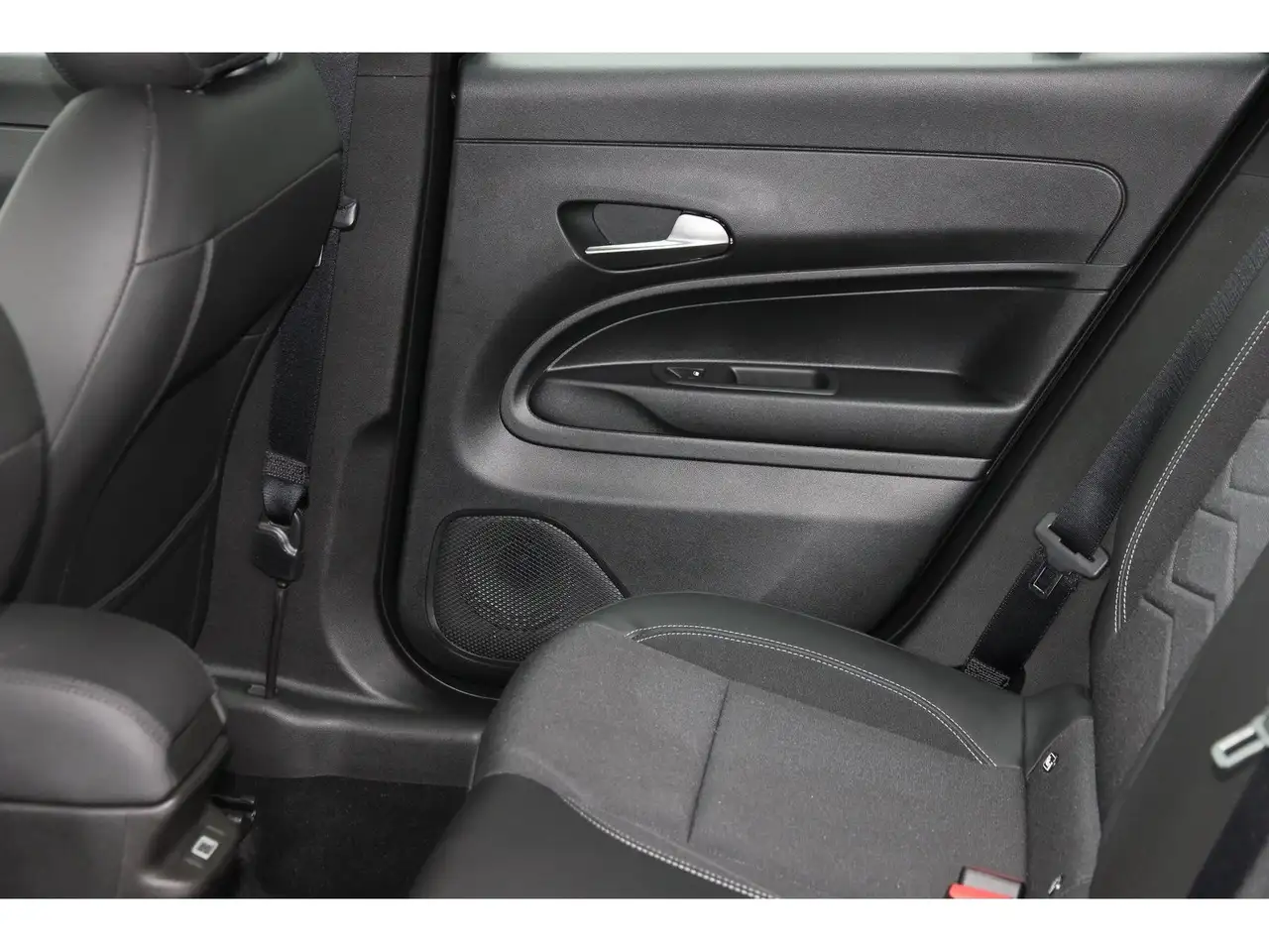 Jeep Avenger Altitude Ice 1.2 SHZ GJR EPH Carplay, миниатюра 10