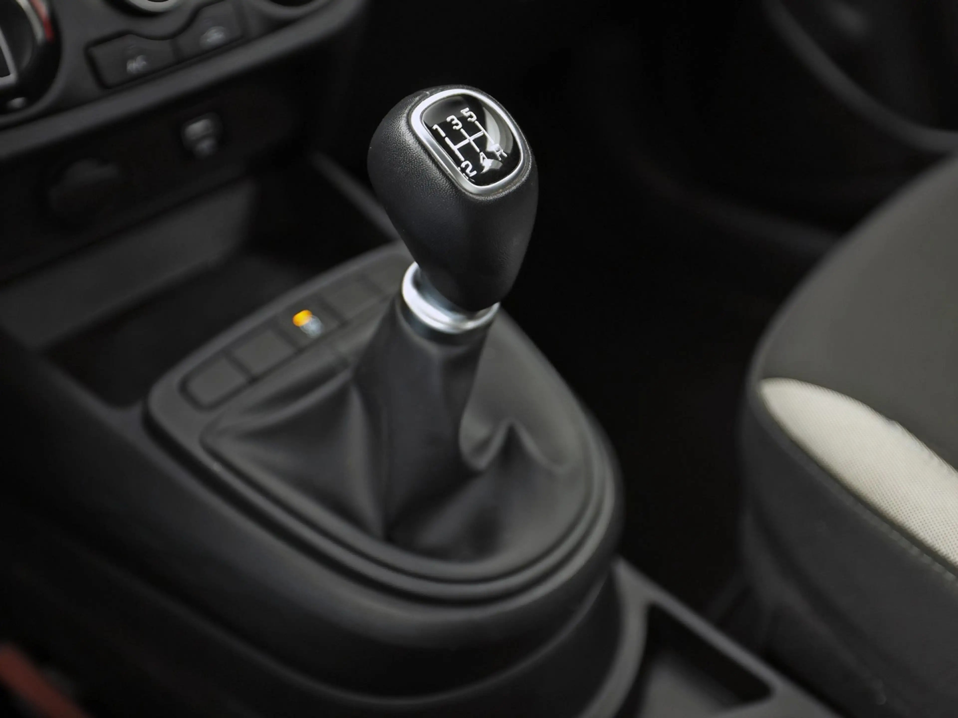 Hyundai i10 1.0 Comfort (APPLE CARPLAY, CRUISE, SPORTSTOELEN, — photo 10