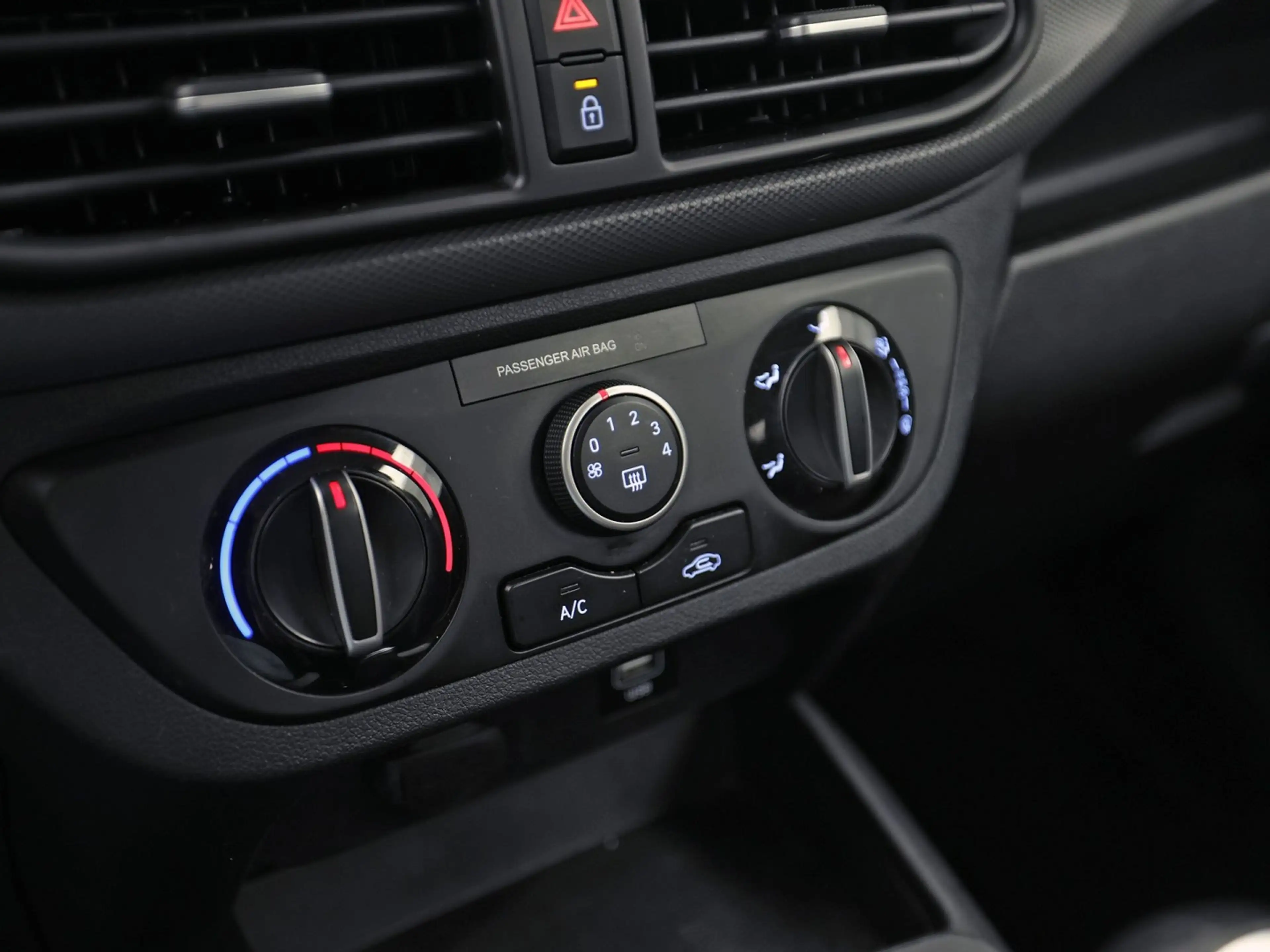 Hyundai i10 1.0 Comfort (APPLE CARPLAY, CRUISE, SPORTSTOELEN, — photo 9