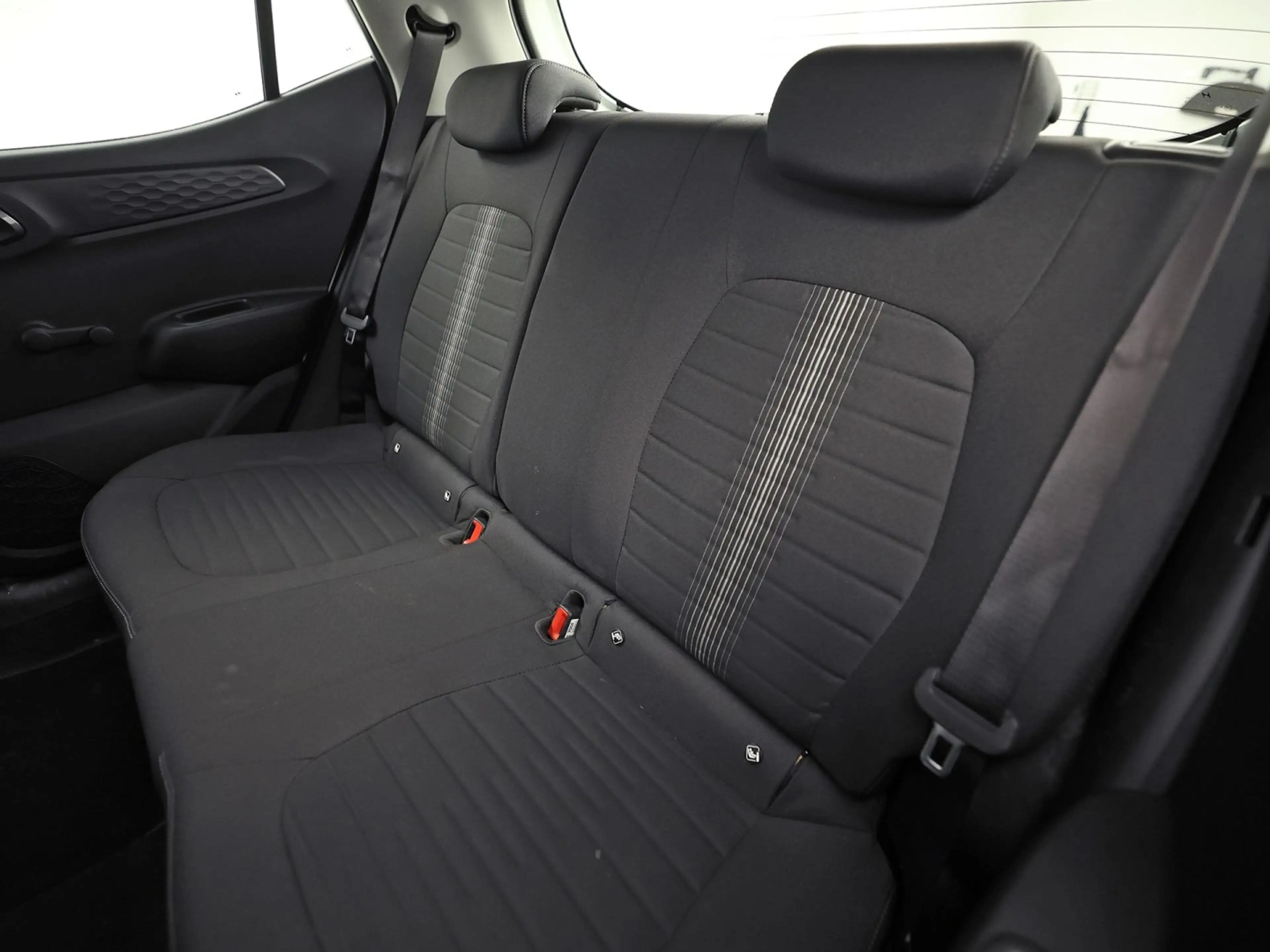 Hyundai i10 1.0 Comfort (APPLE CARPLAY, CRUISE, SPORTSTOELEN, — photo 14