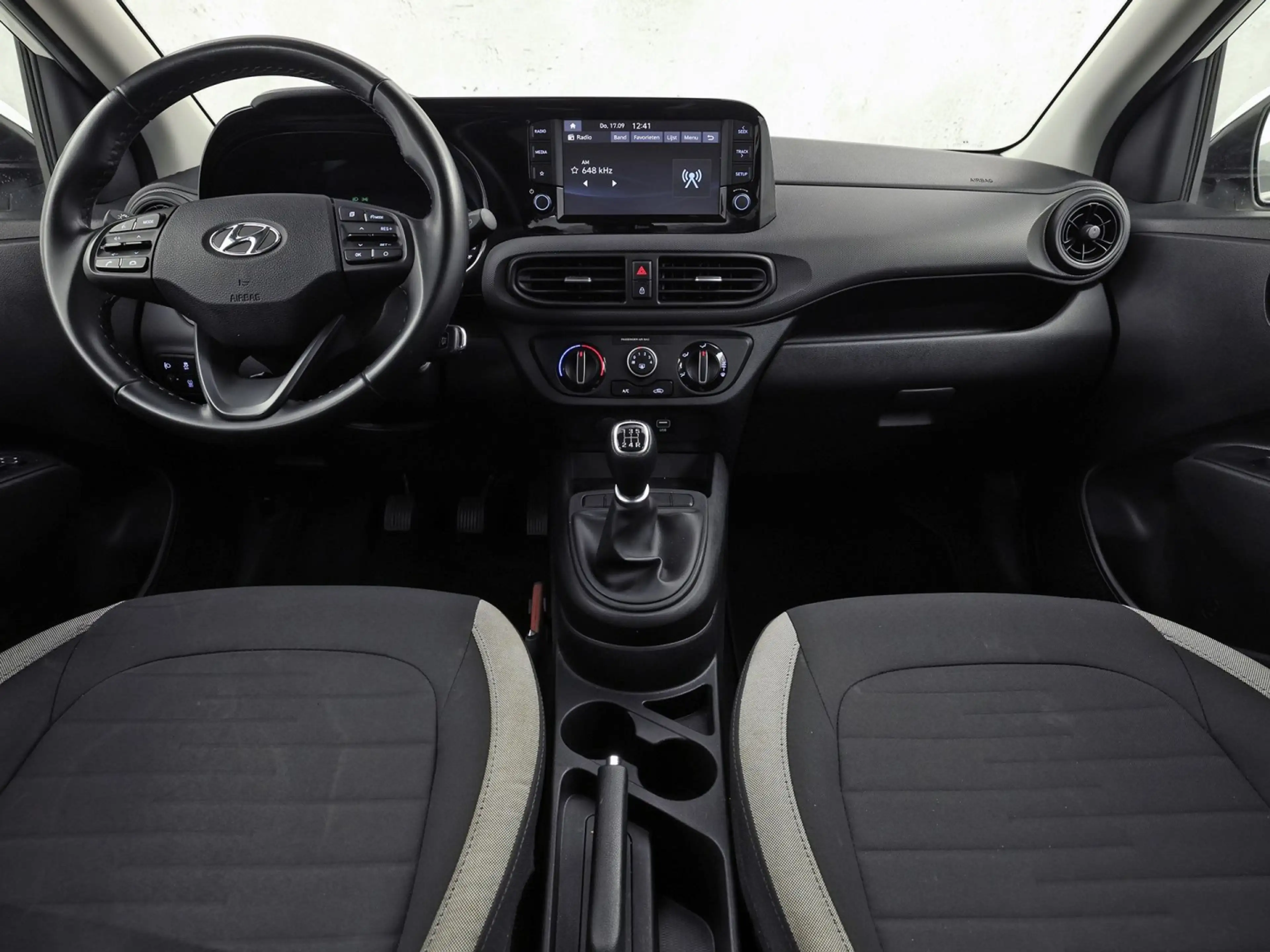 Hyundai i10 1.0 Comfort (APPLE CARPLAY, CRUISE, SPORTSTOELEN, — photo 6