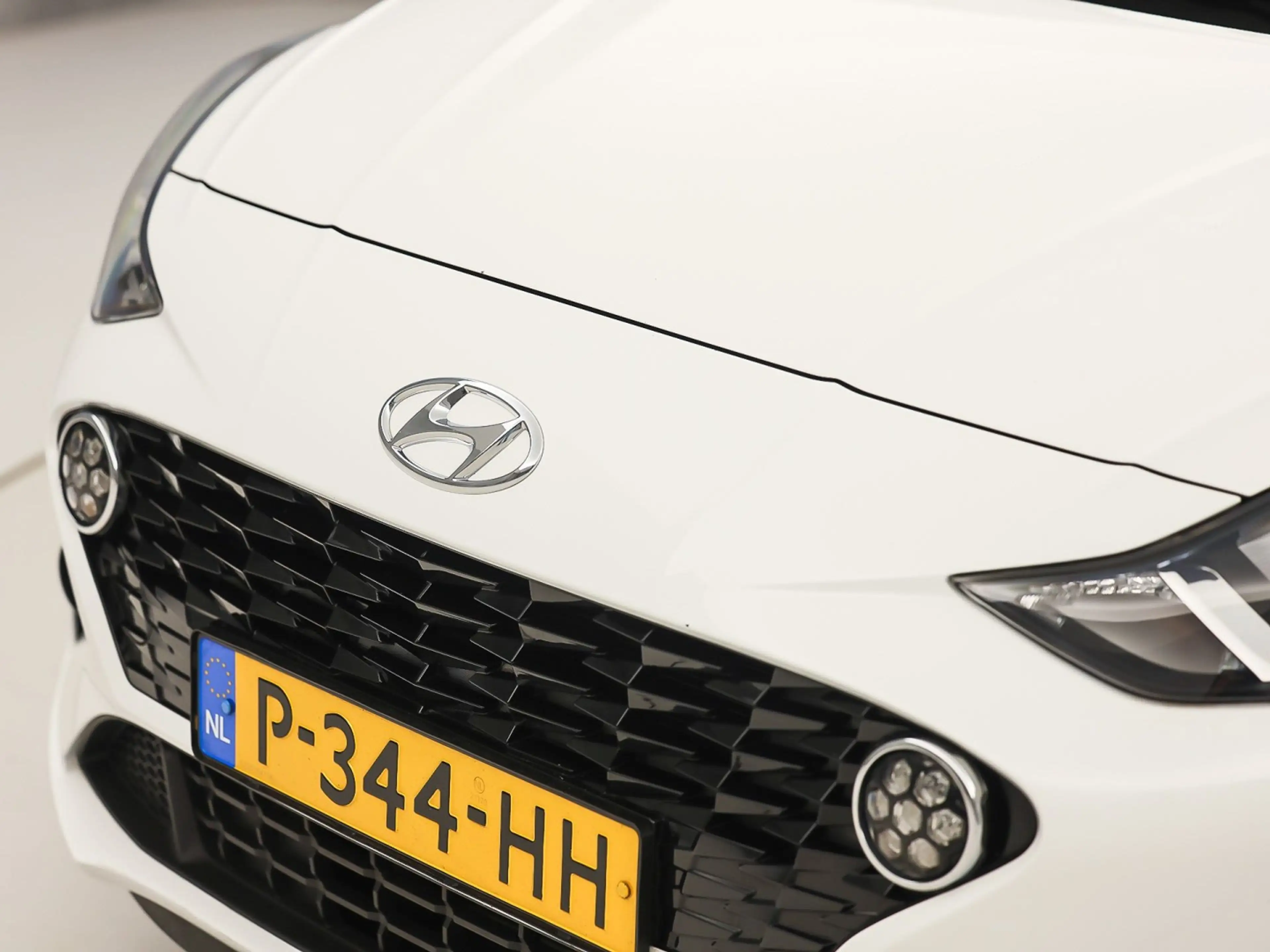 Hyundai i10 1.0 Comfort (APPLE CARPLAY, CRUISE, SPORTSTOELEN, — photo 25