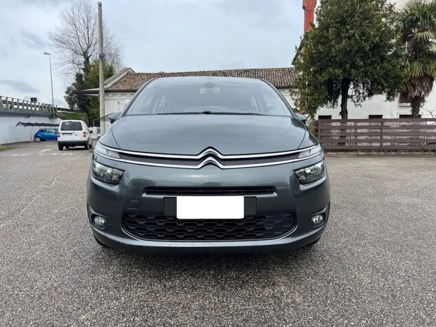 Citroen Grand C4 Picasso 1.6 e-HDi 115 Business 7 POSTI KM TAGLIANDATI Grau - 2