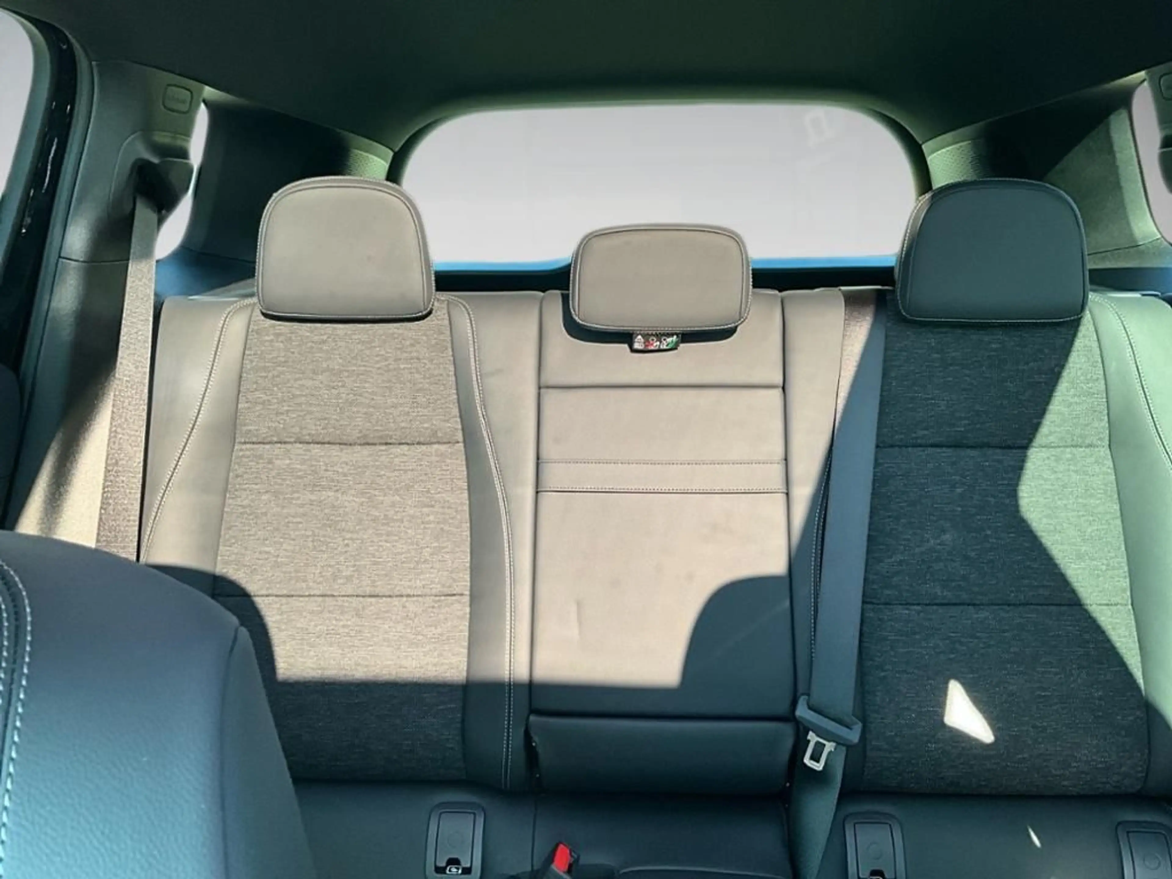 Mercedes-Benz GLB 250 + mit EQ Technologie Progressive AHK AUT — photo 14