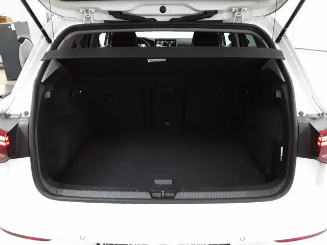 Volkswagen Golf view 15