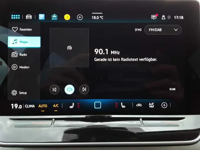 Volkswagen Golf view 12