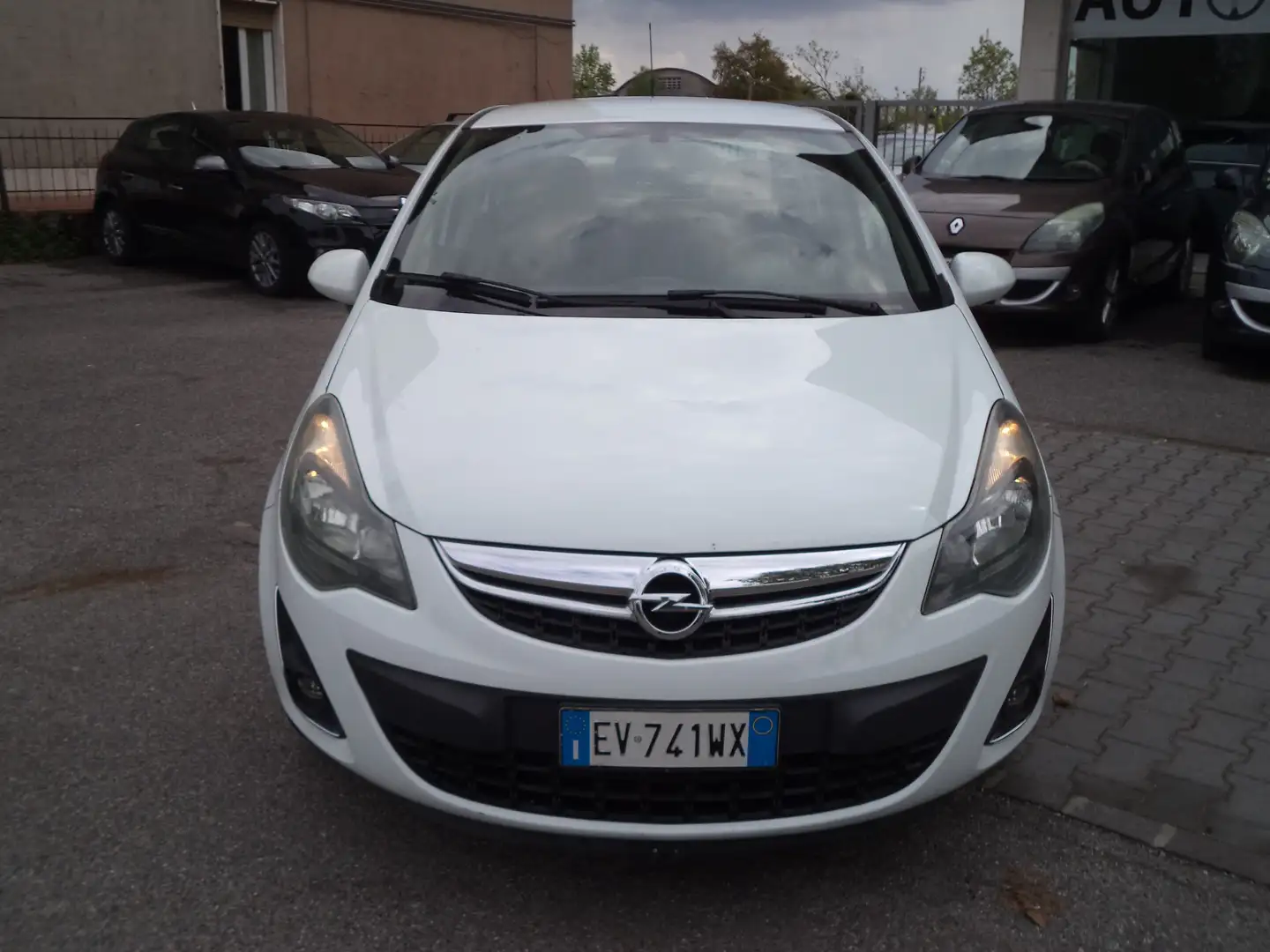 Opel Corsa Corsa 5p 1.2 Ecotec 85cv OK NEOPATENTATI Bianco - 2