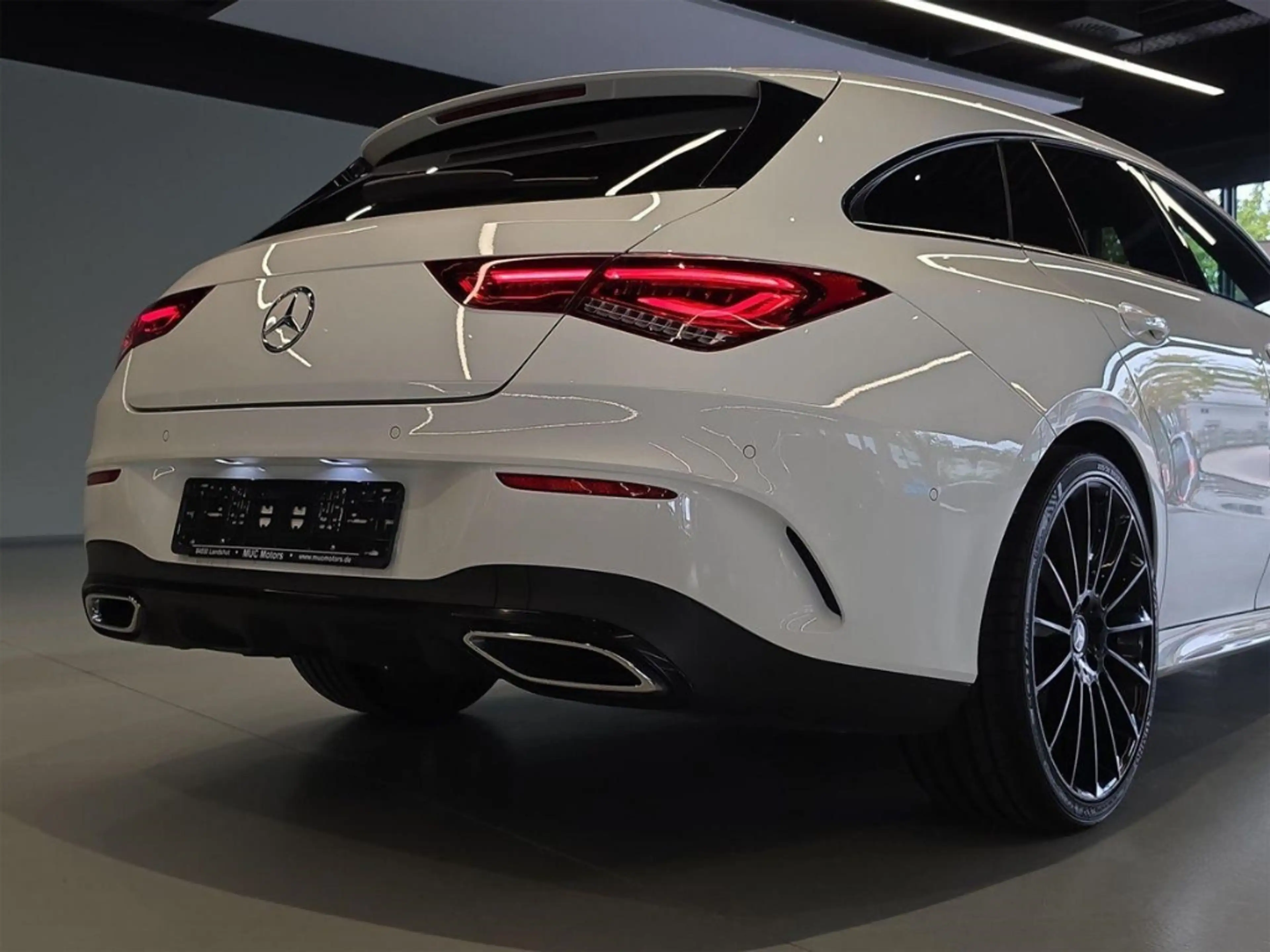 Mercedes-Benz CLA 220 d AMG Ambiente Night MULTIBEAM — photo 18