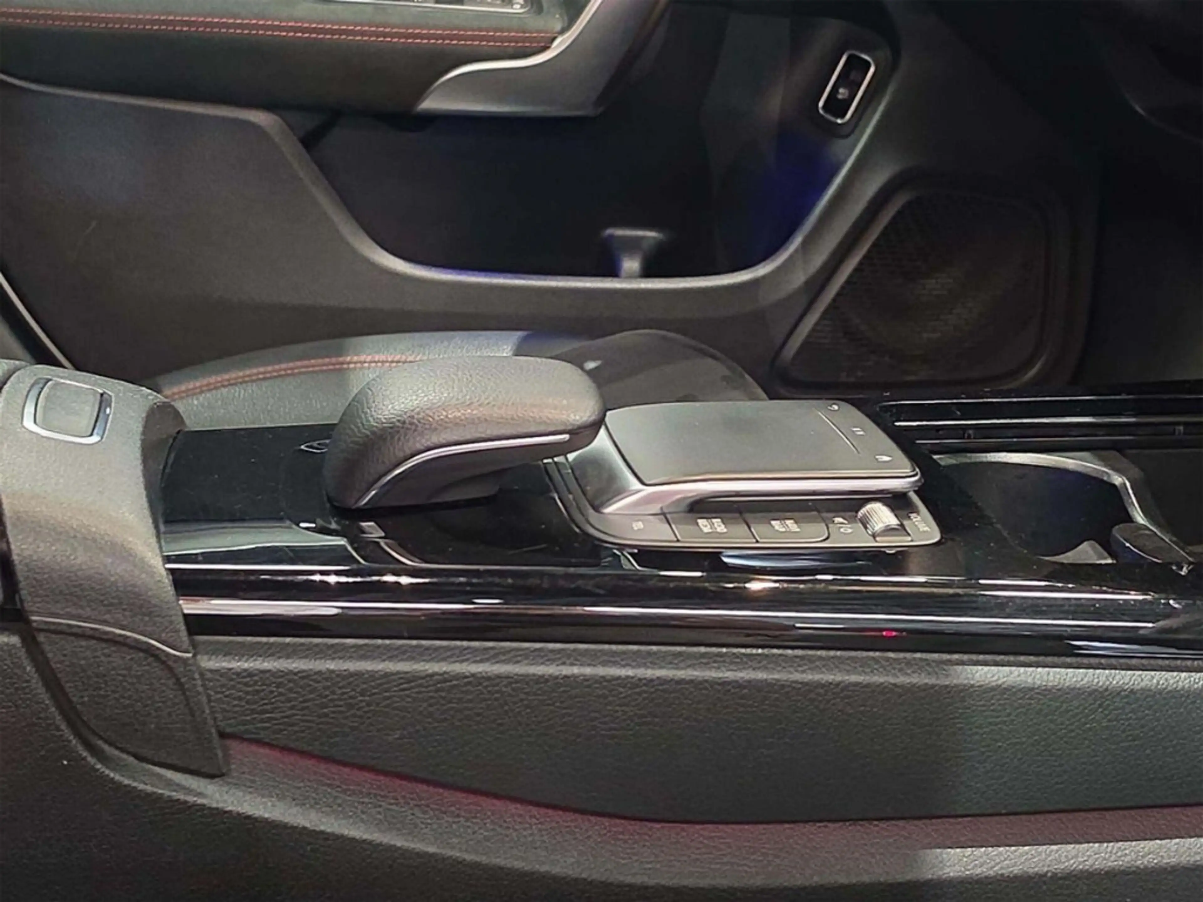 Mercedes-Benz CLA 220 d AMG Ambiente Night MULTIBEAM — photo 23