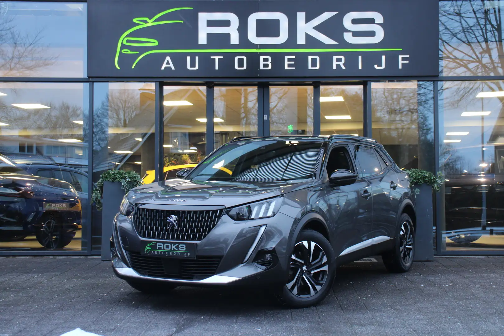 Peugeot 2008 1.2 PureTech GT Pack Navi/Camera/Keyless/Sfeerverl Grau - 1