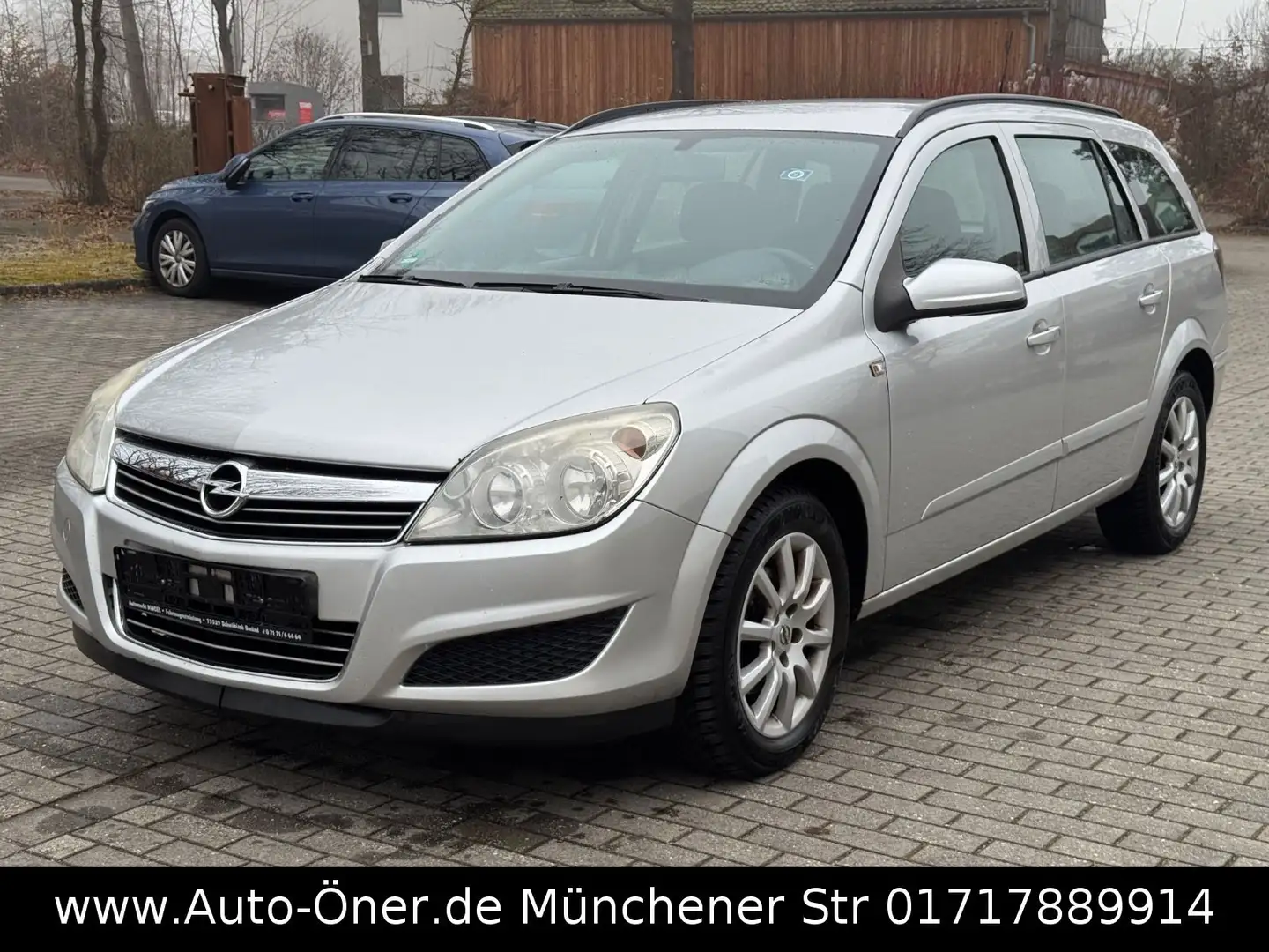Opel Astra Caravan 1.6 Twinport Edition 77kW Silber - 1