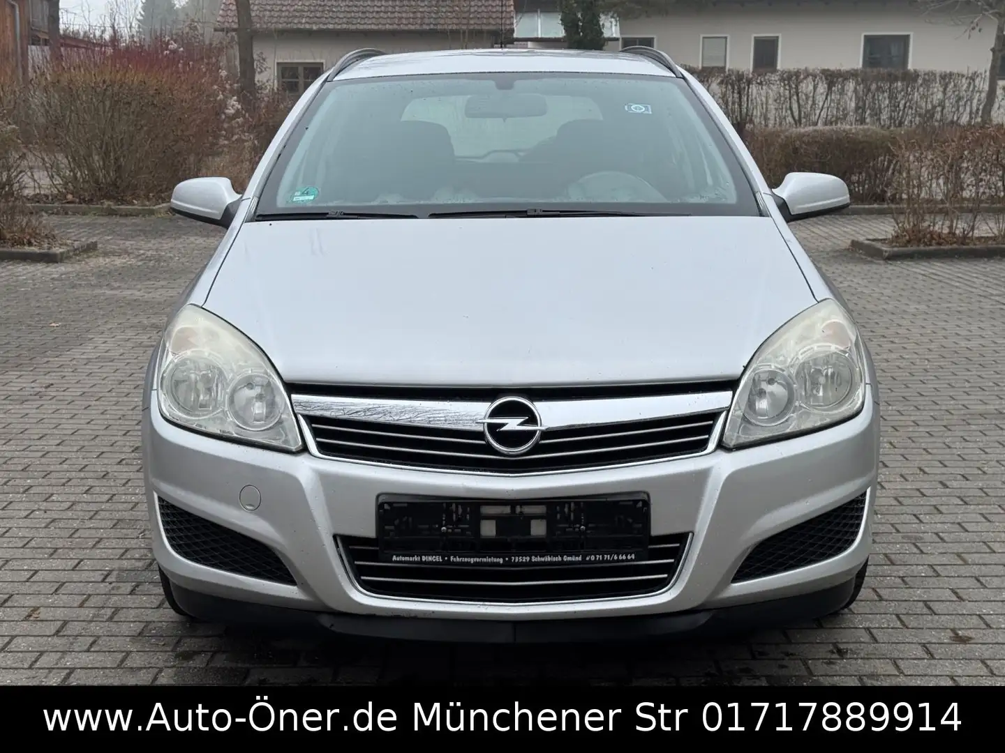 Opel Astra Caravan 1.6 Twinport Edition 77kW Silber - 2
