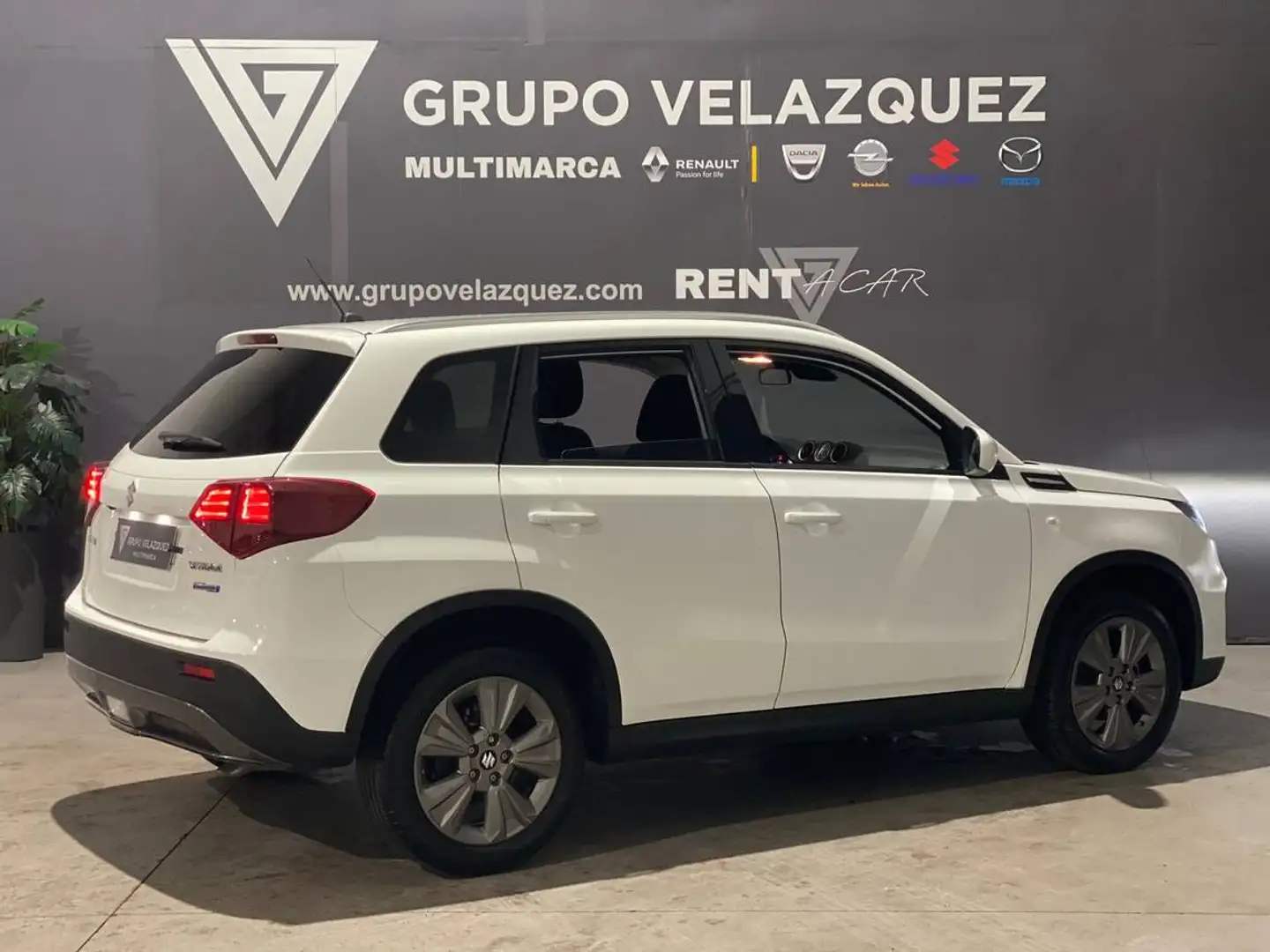 Suzuki Vitara 1.4 T Mild Hybrid GLE Blanco - 2