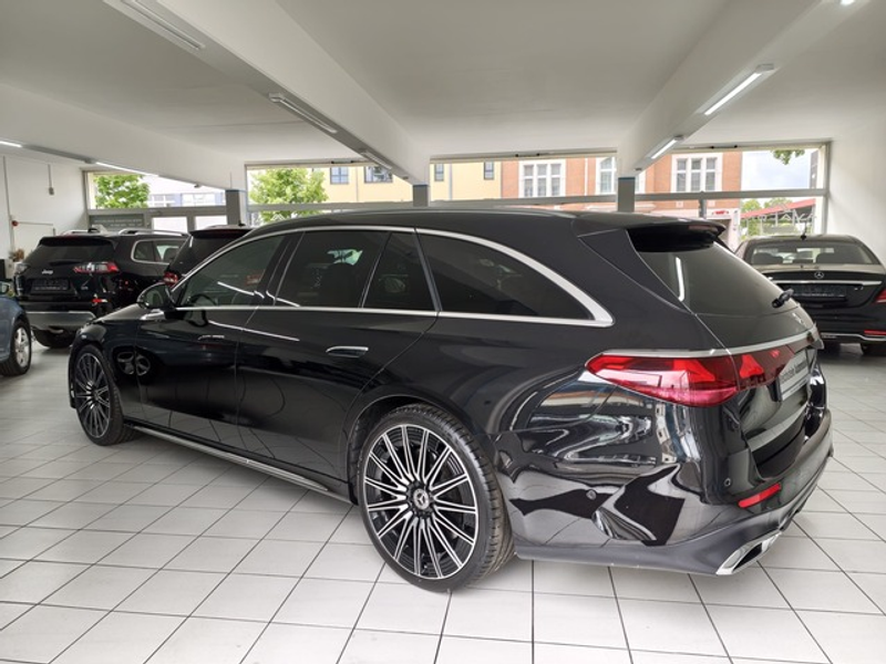 Mercedes-Benz E 450 d T 4M AMG-STY Exklusiv 21'' NETTO 61.000 — photo 30