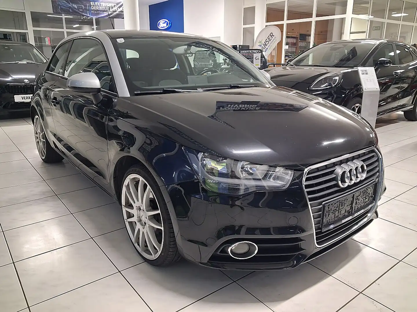 Audi A1 1,2 TFSI Ambition Bi-Color Schwarz - 1