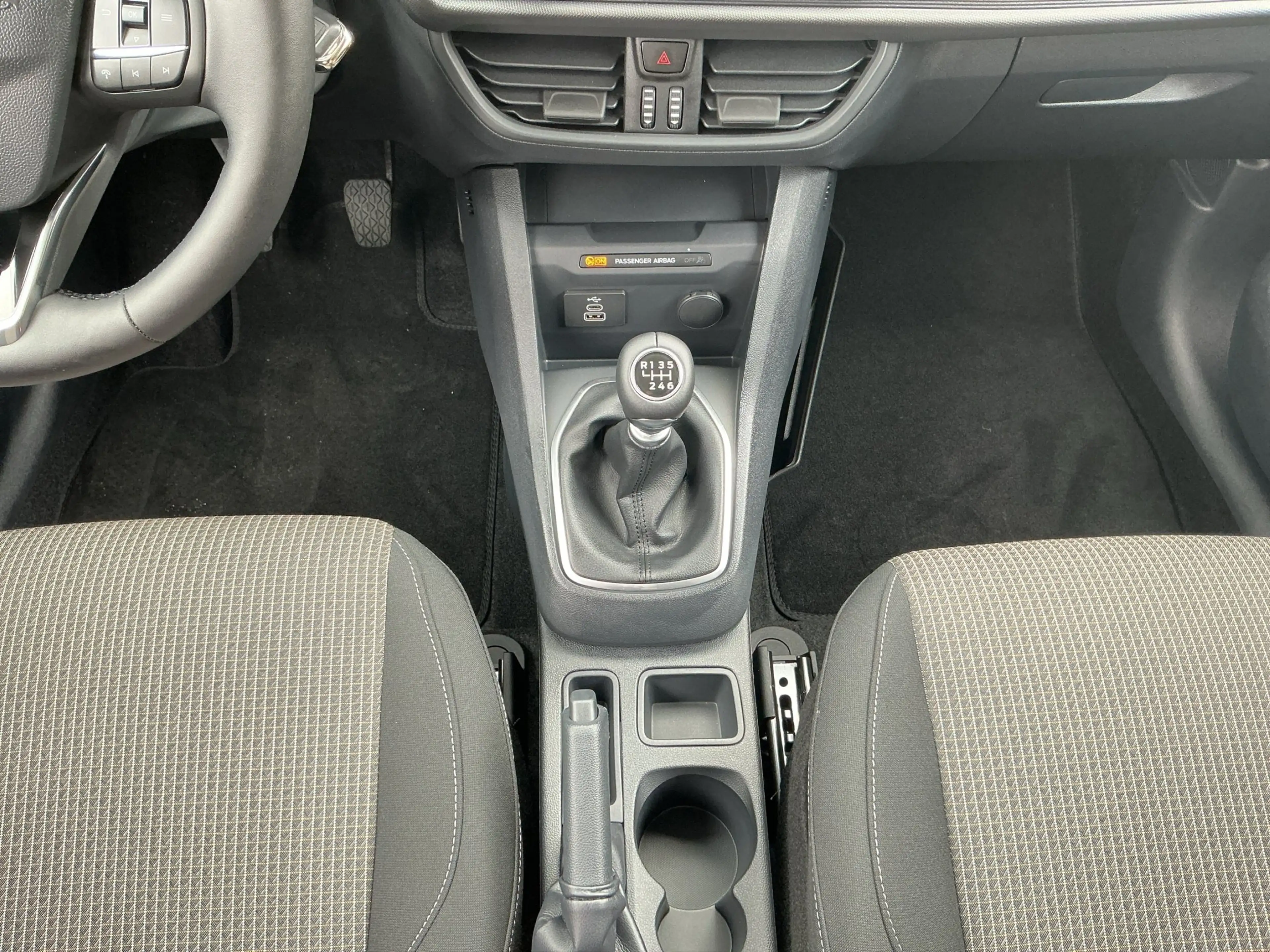 Ford Tourneo Courier 1.0 EcoBoost Trend (EURO 6e) — photo 14