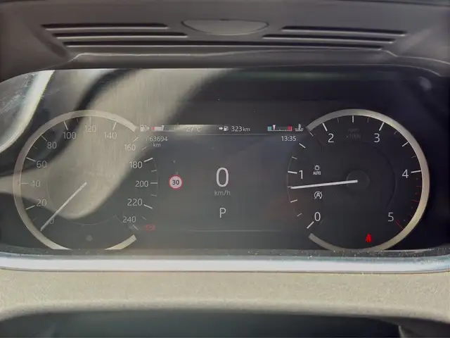 Land Rover Range Rover Evoque view 11